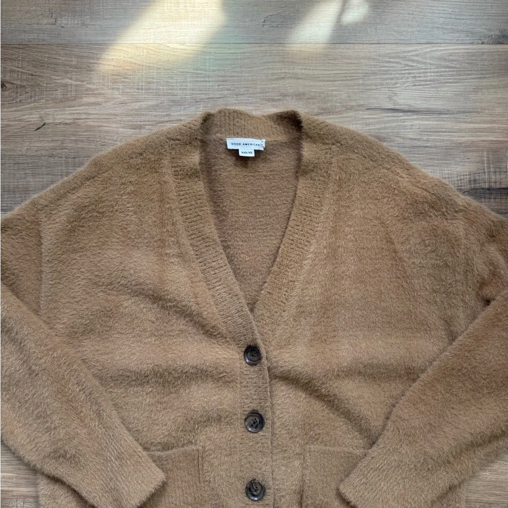Good American Tan Eyelash Fuzzy Cardigan Sweater XXS/XS - Picture 4 of 6